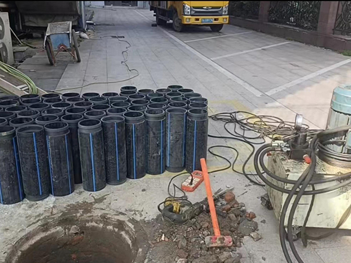 启东PE置换管厂家 DN315置换管 非开挖管短管置换